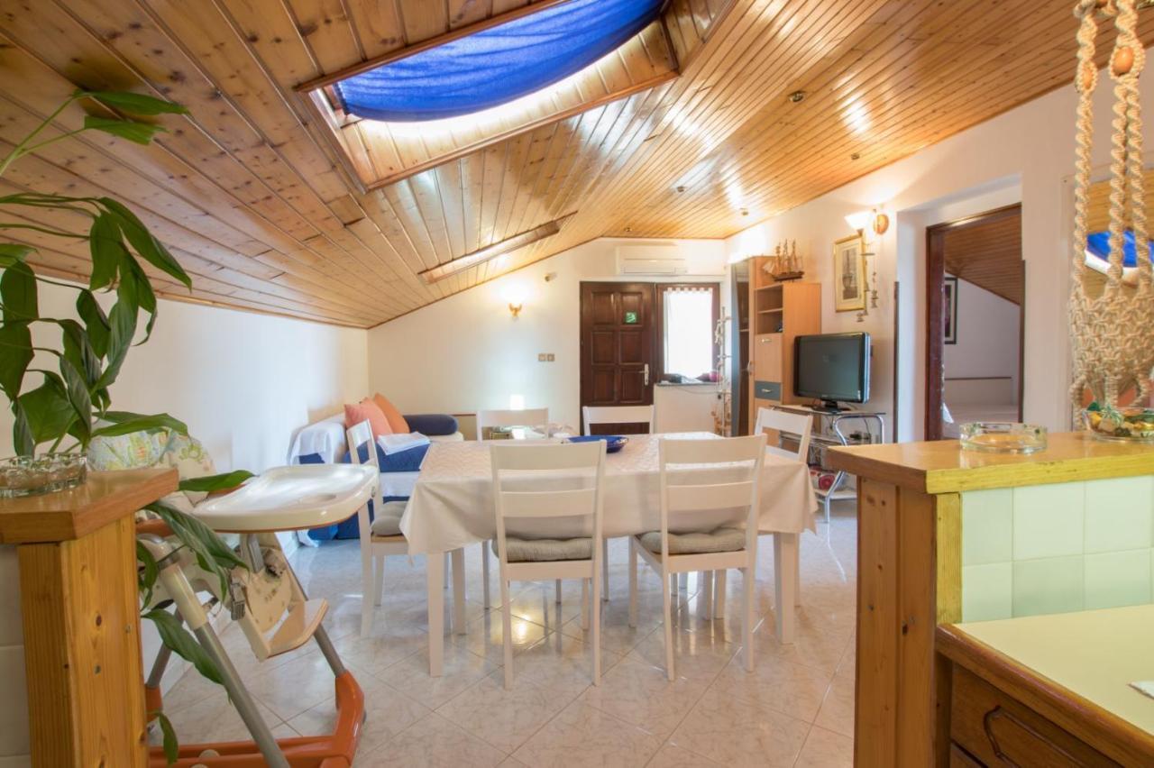 Apartment Gaudeamus Umag Ngoại thất bức ảnh